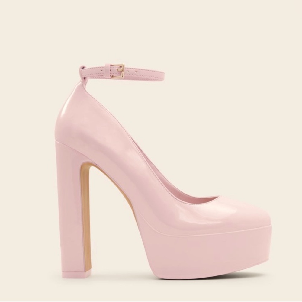 New Aldo “Fonda” platform Mary Jane’s in pink patent size 7.5